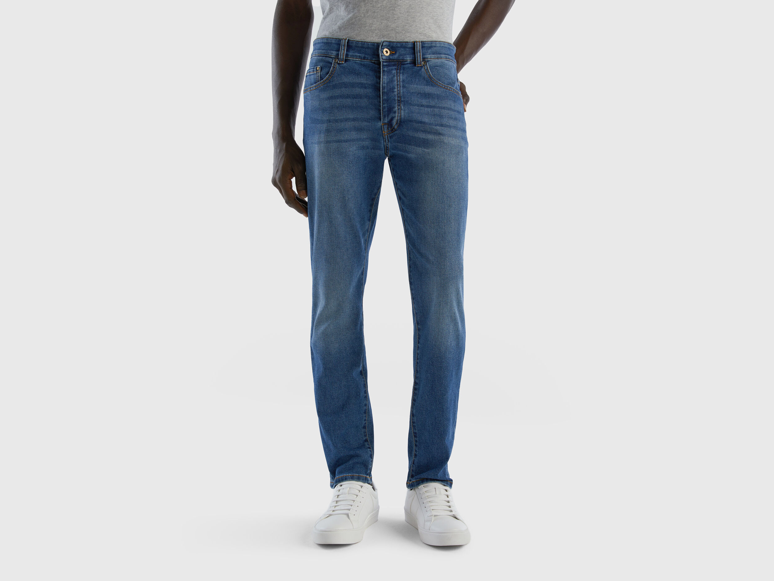 United Benetton, Five Pocket Slim Fit Jeans, size 40, Blue, Men