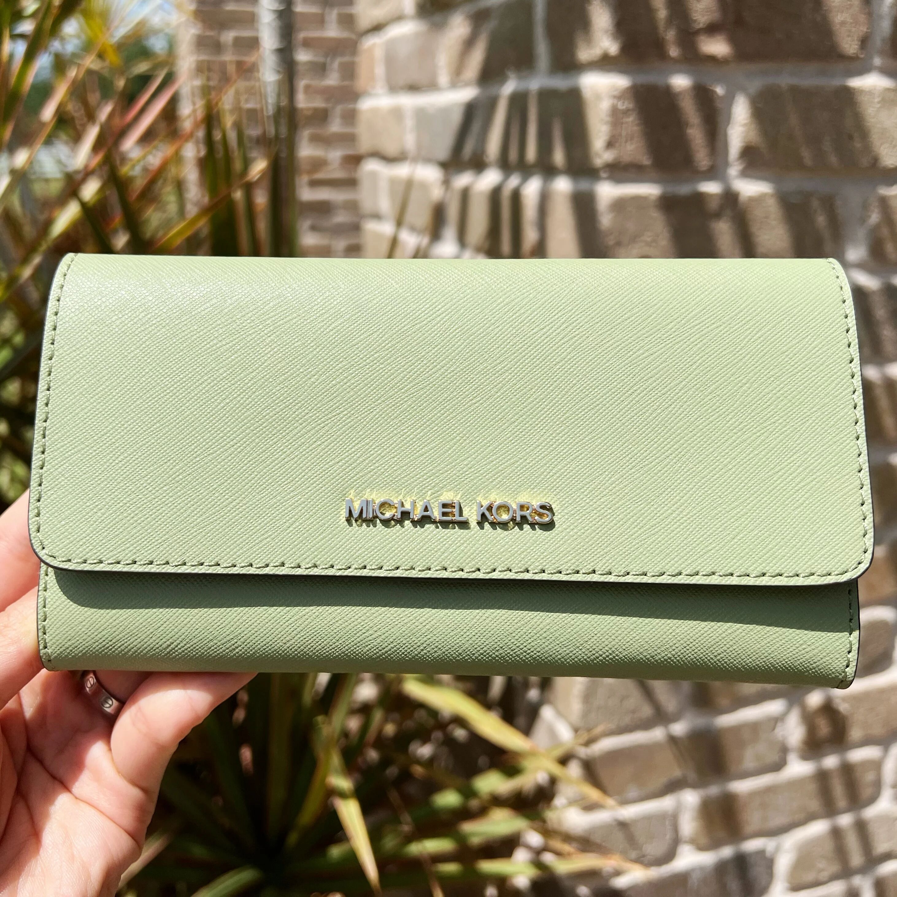 Michael Kors Jet Set Travel Large Trifold Wallet Clutch Light Sage Green Leather