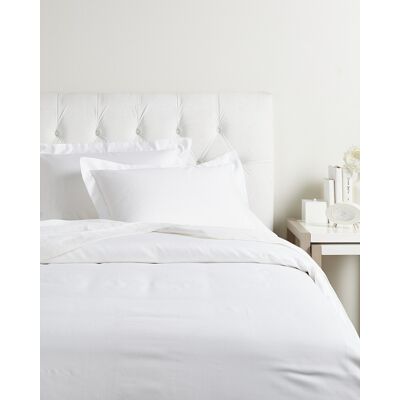 Superior Blend Solid 600 Thread Count Cotton Rich Duvet Cover Set NoColor Full/Queen Superior Blend Solid 600 Thread Count Cotton Rich Duvet Cover Set NoColor Full/Queen