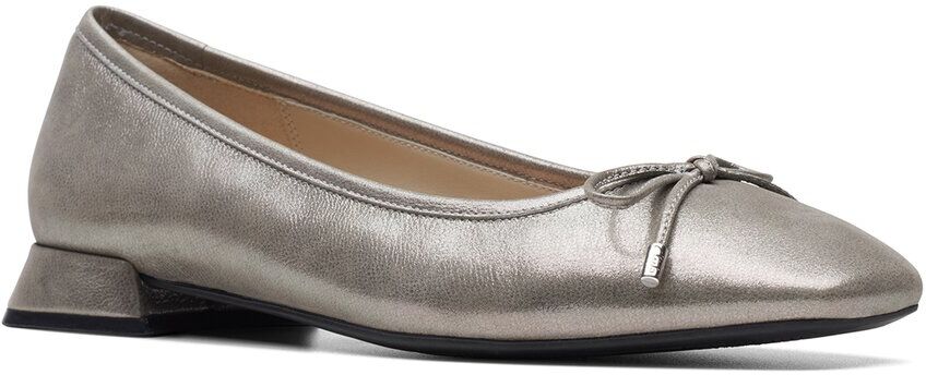 Clarks Ubree15 Step Leather Flat NoColor 9.5