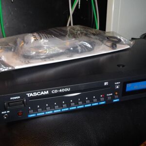 TASCAM CD-400U