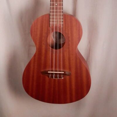 Luna VMT Uke Mahogany Tenor Ukulele Luna VMT Uke Mahogany Tenor Ukulele