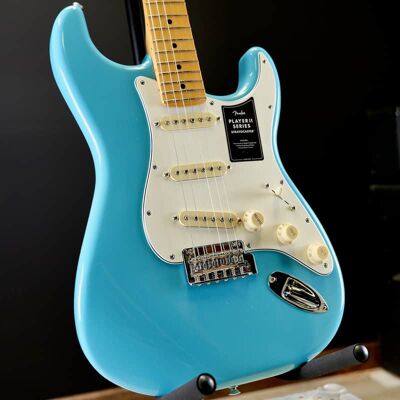 Fender II Stratocaster Maple Fingerboard Aquatone Blue Fender II Stratocaster Maple Fingerboard Aquatone Blue