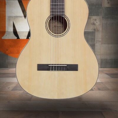 Alvarez RC26 Classical w/Deluxe Gigbag Alvarez RC26 Classical w/Deluxe Gigbag