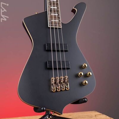 Ibanez Ibanez ICB620 Iceman 4-String Bass Black Flat Ibanez Ibanez ICB620 Iceman 4-String Bass Black Flat