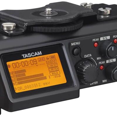 TASCAM Tascam DR-70D. TASCAM Tascam DR-70D.