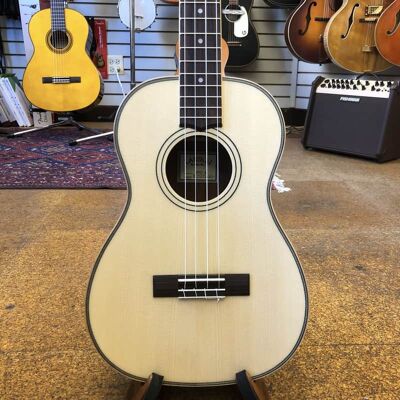 Lanikai SPST-B Spruce/Morado Baritone Ukulele Lanikai SPST-B Spruce/Morado Baritone Ukulele