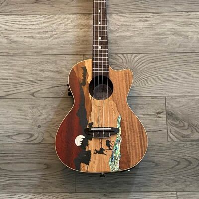 2021 Luna Vista Ukulele Deer w/gigbag Tenor 2021 Luna Vista Ukulele Deer w/gigbag Tenor
