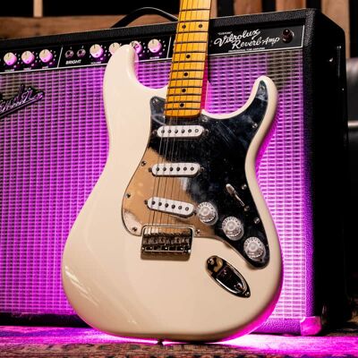 Fender Olympic White - Mint, Open Box Fender Olympic White - Mint, Open Box