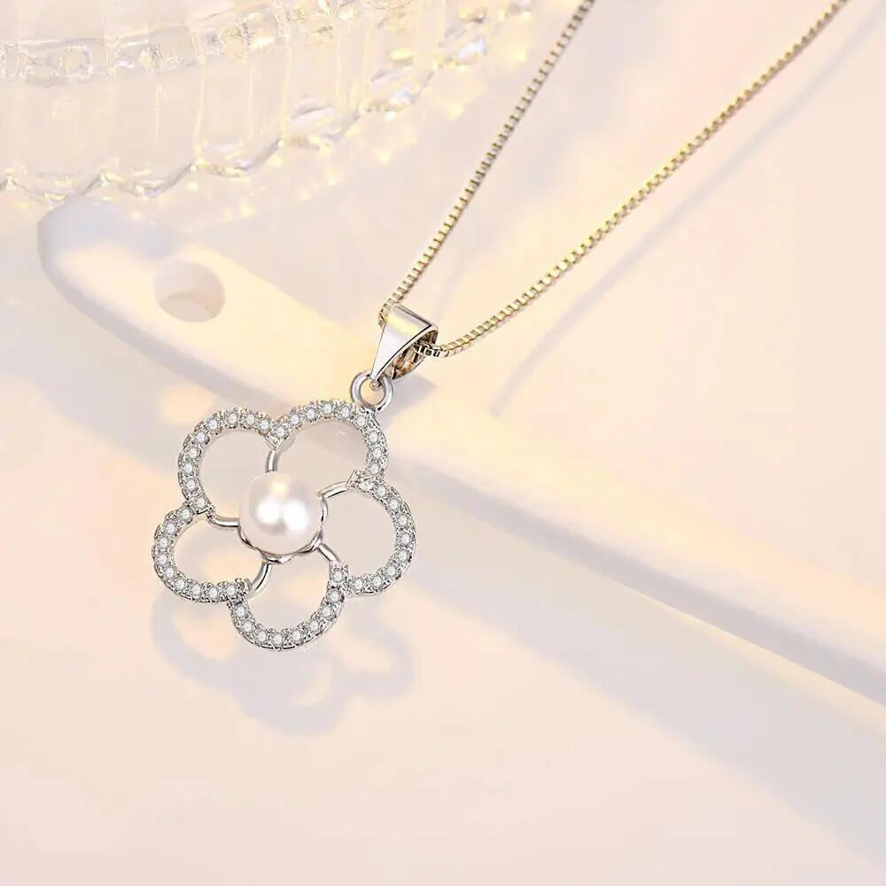 Mounteen White Pearl Flower Pendant Necklace Artificial Pearl Cubic Zirconia 925 Sterling Silver