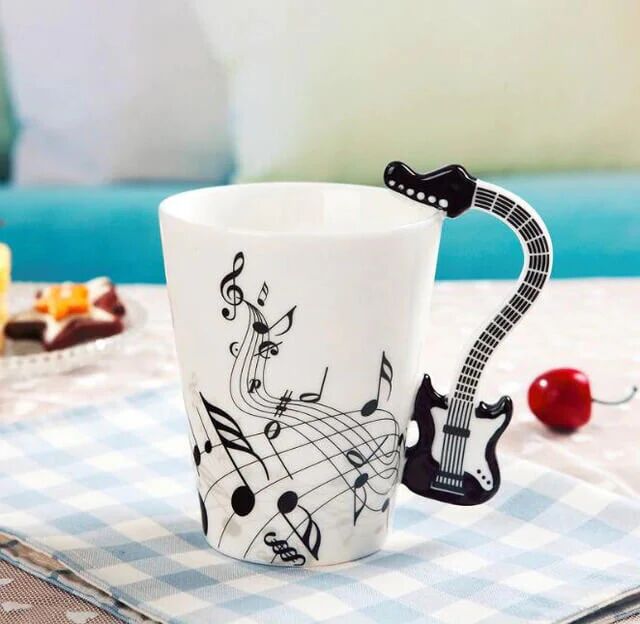 Mounteen Novelty Guitar Ceramic Mug