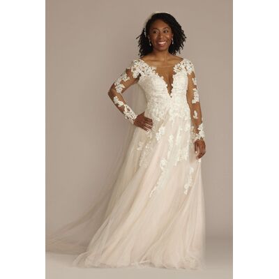 Oleg Cassini Illusion V-Neck Long Sleeve Lace Plus Wedding Gown in Ivory/Cashmere Size: 16W David's Bridal Oleg Cassini Illusion V-Neck Long Sleeve Lace Plus Wedding Gown in Ivory/Cashmere Size: 16W David's Bridal
