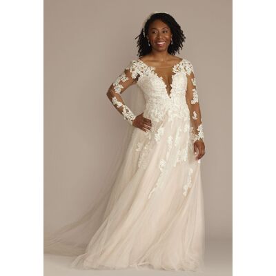 Oleg Cassini Illusion V-Neck Long Sleeve Lace Wedding Gown in Ivory/Cashmere Size: 0 David's Bridal Oleg Cassini Illusion V-Neck Long Sleeve Lace Wedding Gown in Ivory/Cashmere Size: 0 David's Bridal