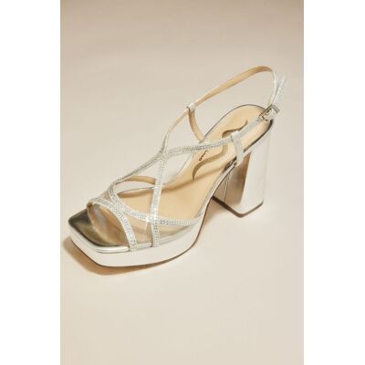 Touch of Nina Metallic Mesh Crisscross Platform Heel Sandals in Silver Size: 8.5 David's Bridal Touch of Nina Metallic Mesh Crisscross Platform Heel Sandals in Silver Size: 8.5 David's Bridal