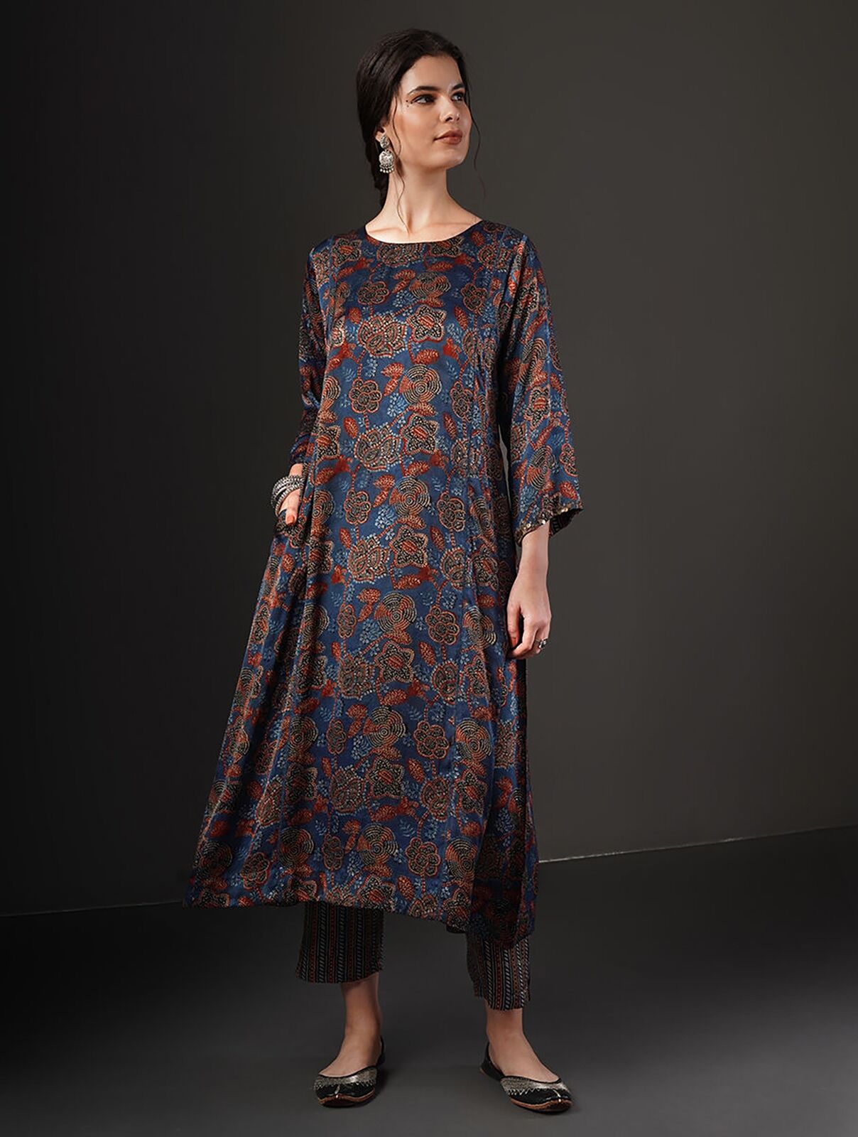 Jaypore Women Indigo Ajrakh Modal Kurta With Sequins And Pockets - S