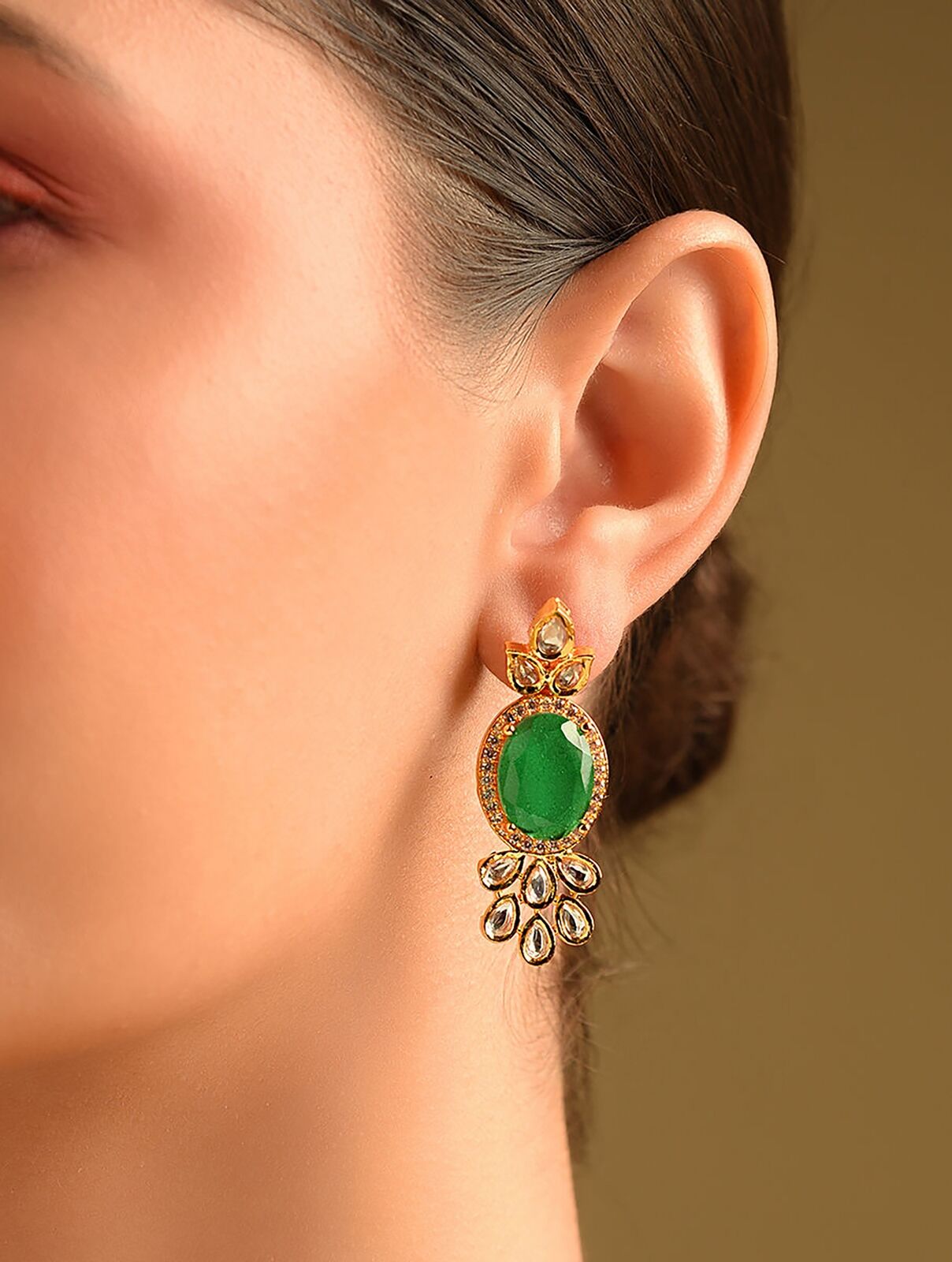 Jaypore Women Green Gold Tone Kundan Earrings