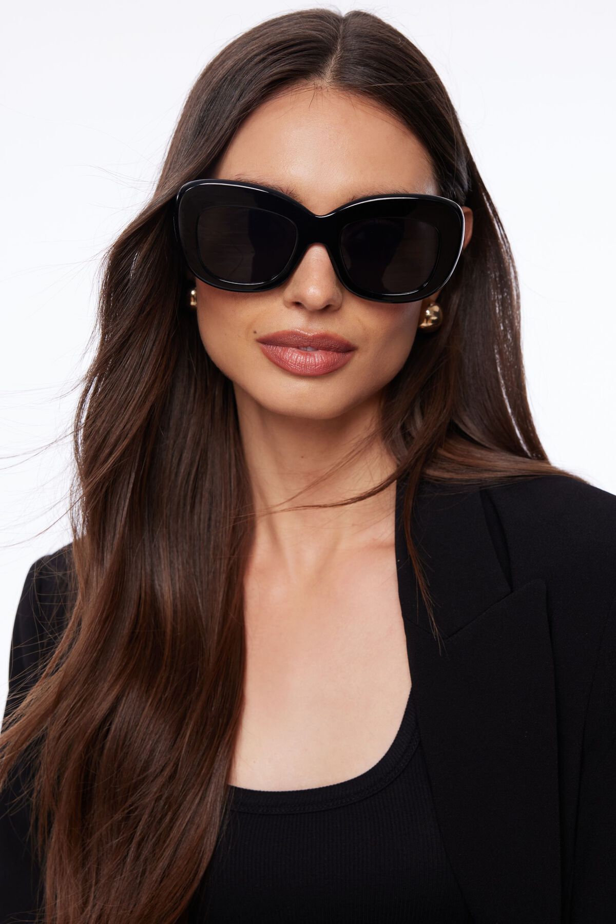 Dynamite Exaggerated Cat-Eye Sunglasses Black/smoke O/S Women