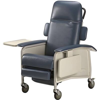 Invacare - Deluxe Extra Wide 3‑Position Recliner comfortable support chair for adults - Blue Ridge Invacare - Deluxe Extra Wide 3‑Position Recliner comfortable support chair for adults - Blue Ridge