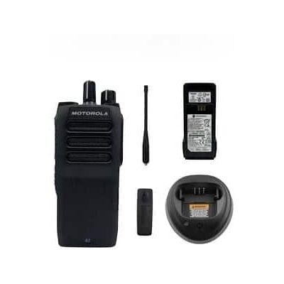 Solutions - Motorola MOTOTRBO R2 Portable Two-Way Radio UHF 400-480 complete kit AAH11YDC9JA2AN - Black Solutions - Motorola MOTOTRBO R2 Portable Two-Way Radio UHF 400-480 complete kit AAH11YDC9JA2AN - Black