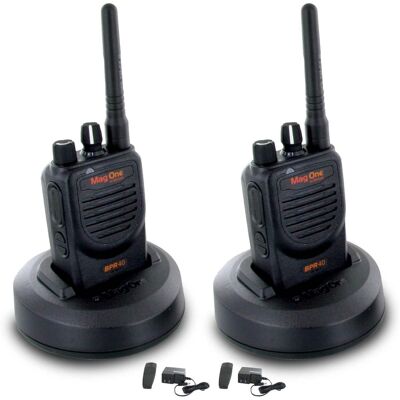 Solutions - 2 x Motorola BPR40 Mag One Series 4W 8-Channel UHF Two-Way Radio - Bundle - Black Solutions - 2 x Motorola BPR40 Mag One Series 4W 8-Channel UHF Two-Way Radio - Bundle - Black