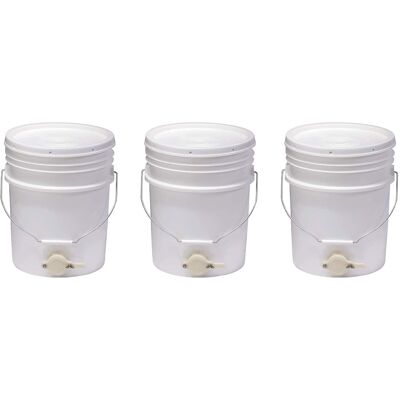 Little Giant - BKT5 Plastic Honey Bucket w/ Gate for Beekeeping, 5 Gallon (3 Pack) - White Little Giant - BKT5 Plastic Honey Bucket w/ Gate for Beekeeping, 5 Gallon (3 Pack) - White