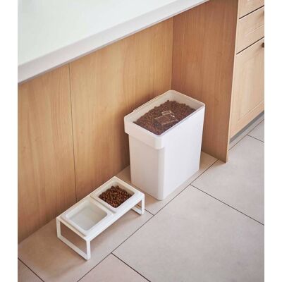 Yamazaki Home - Airtight Pet Food Container (15 lbs.) - White Yamazaki Home - Airtight Pet Food Container (15 lbs.) - White
