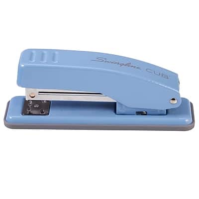 Swingline - Cub Desktop Stapler, 20-Sheet Capacity - Electric Blue Swingline - Cub Desktop Stapler, 20-Sheet Capacity - Electric Blue