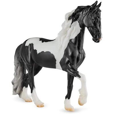Breyer - Traditional 1:9 Scale Model Horse Battlefield Angle HP - Black Breyer - Traditional 1:9 Scale Model Horse Battlefield Angle HP - Black