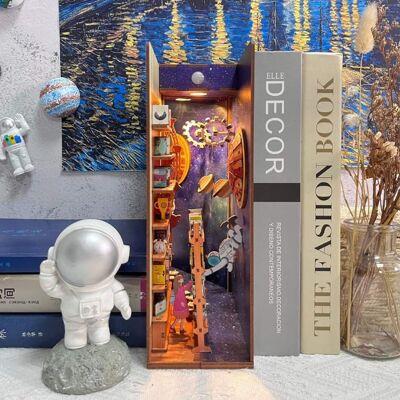 3D Puzzle - DIY 3D Book Nook Kit Interstellar 247pcs 3D Puzzle - DIY 3D Book Nook Kit Interstellar 247pcs