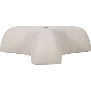 Vanguard Furniture Outdoor Triback Pillow