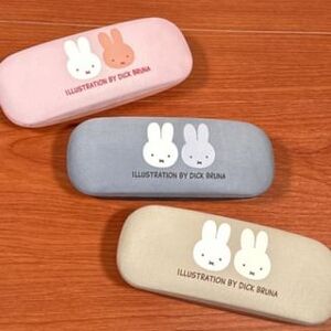 Miffy Basic Series Eyeglasses Case with Cleaning Cloth