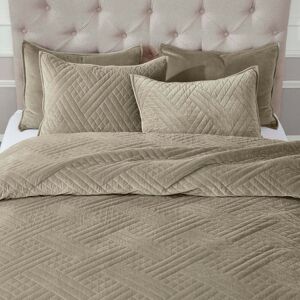 Superior 100% Cotton Velvet Quilt Set Bedding, Modern Textured Velvet Coverlet with Matching Shams, All-Season Luxury Bedspread Light Brown King Superior 100% Cotton Velvet Quilt Set Bedding, Modern Textured Velvet Coverlet with Matching Shams, All-Season Luxury Bedspread Light Brown King