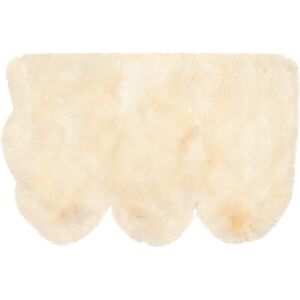 SAFAVIEH Handmade Sheepskin Aybek Genuine Pelt Rug Natural/White 3' x 5' SAFAVIEH Handmade Sheepskin Aybek Genuine Pelt Rug Natural/White 3' x 5'