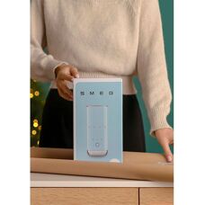 Smeg MFF02WHEU Melkeskummer - Varm & Kald
