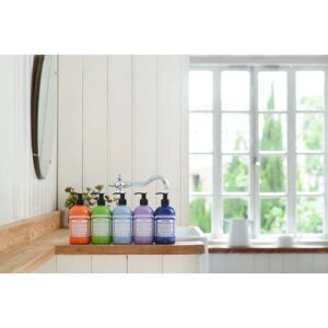 Dr. Bronner's Organic Sugar Tea Tree Soap - 355ml Dr. Bronner's Organic Sugar Tea Tree Soap - 355ml