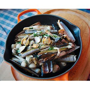 Le Creuset Cast Iron Signature Skillet - Orange-Red - Frying Pan 23cm Le Creuset Cast Iron Signature Skillet - Orange-Red - Frying Pan 23cm