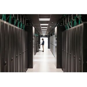 HPE R8Q71A Network Switch Managed L3 Gigabit Ethernet PoE HPE R8Q71A Network Switch Managed L3 Gigabit Ethernet PoE