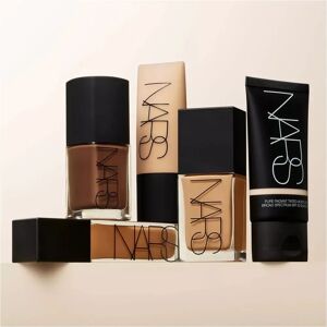 NARS Macao Matowe Podkład - 45ml - Matowe Wykończenie - Dla Wszystkich Rodzajów Skóry NARS Macao Matowe Podkład - 45ml - Matowe Wykończenie - Dla Wszystkich Rodzajów Skóry
