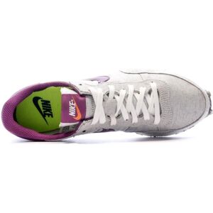 Nike Challenger OG Baskets Gris, Violet, Blanc Homme - Baskets - Publicité Nike Challenger OG Baskets Gris, Violet, Blanc Homme - Baskets - Publicité