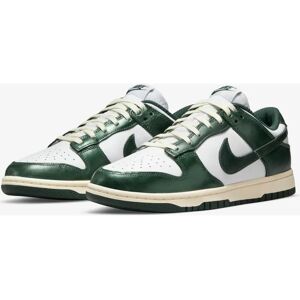 Nike Dunk Low Vintage Green (W) - Arvegods farveblokkering - Gade look Nike Dunk Low Vintage Green (W) - Arvegods farveblokkering - Gade look