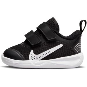 Nike Multi-Court børnesko - Sort & Hvid - DM9026-002 Nike Multi-Court børnesko - Sort & Hvid - DM9026-002