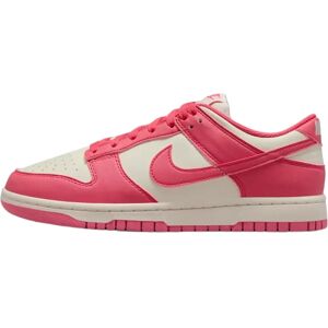 Nike Pink Dunk Low Next Nature - Baskets pour Femmes - Publicité Nike Pink Dunk Low Next Nature - Baskets pour Femmes - Publicité