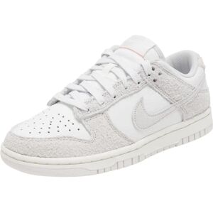 Nike W Dunk Low Summit White/Photon Dust - Baskets - Publicité Nike W Dunk Low Summit White/Photon Dust - Baskets - Publicité