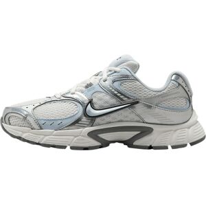 Nike V5 Rnr - Grau - Sneakers - Damengröße 38 - Turnschuh Nike V5 Rnr - Grau - Sneakers - Damengröße 38 - Turnschuh