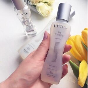 Sérum Biosilk Silk Therapy - Serum pour cheveux abîmés - Publicité Sérum Biosilk Silk Therapy - Serum pour cheveux abîmés - Publicité
