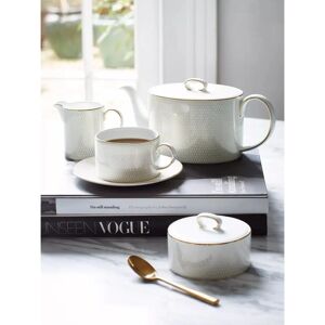 Wedgwood Gio Gold Bone China Cream Jug & Sugar Bowl Set - Tableware Set Wedgwood Gio Gold Bone China Cream Jug & Sugar Bowl Set - Tableware Set