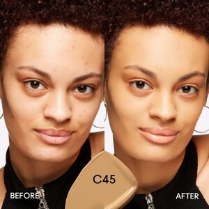 MAC Studio Fix Fluid SPF 15 - Matowe podkład na 24 godziny MAC Studio Fix Fluid SPF 15 - Matowe podkład na 24 godziny