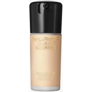 MAC Cosmetics Studio Radiance Serum-Powered Foundation - NC17 MAC Cosmetics Studio Radiance Serum-Powered Foundation - NC17