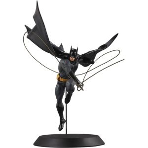 McFarlane Batman - DC Designer Series Resin Statue - 40cm McFarlane Batman - DC Designer Series Resin Statue - 40cm