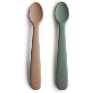 Couverts bébé en silicone Mushie - Lot de 2, Vert/Naturel Couverts bébé en silicone Mushie - Lot de 2, Vert/Naturel